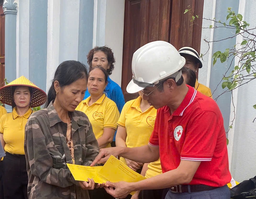 HƠI ẤM ĐẾN TỪ TRÁI TIM NHÂN ĐẠO