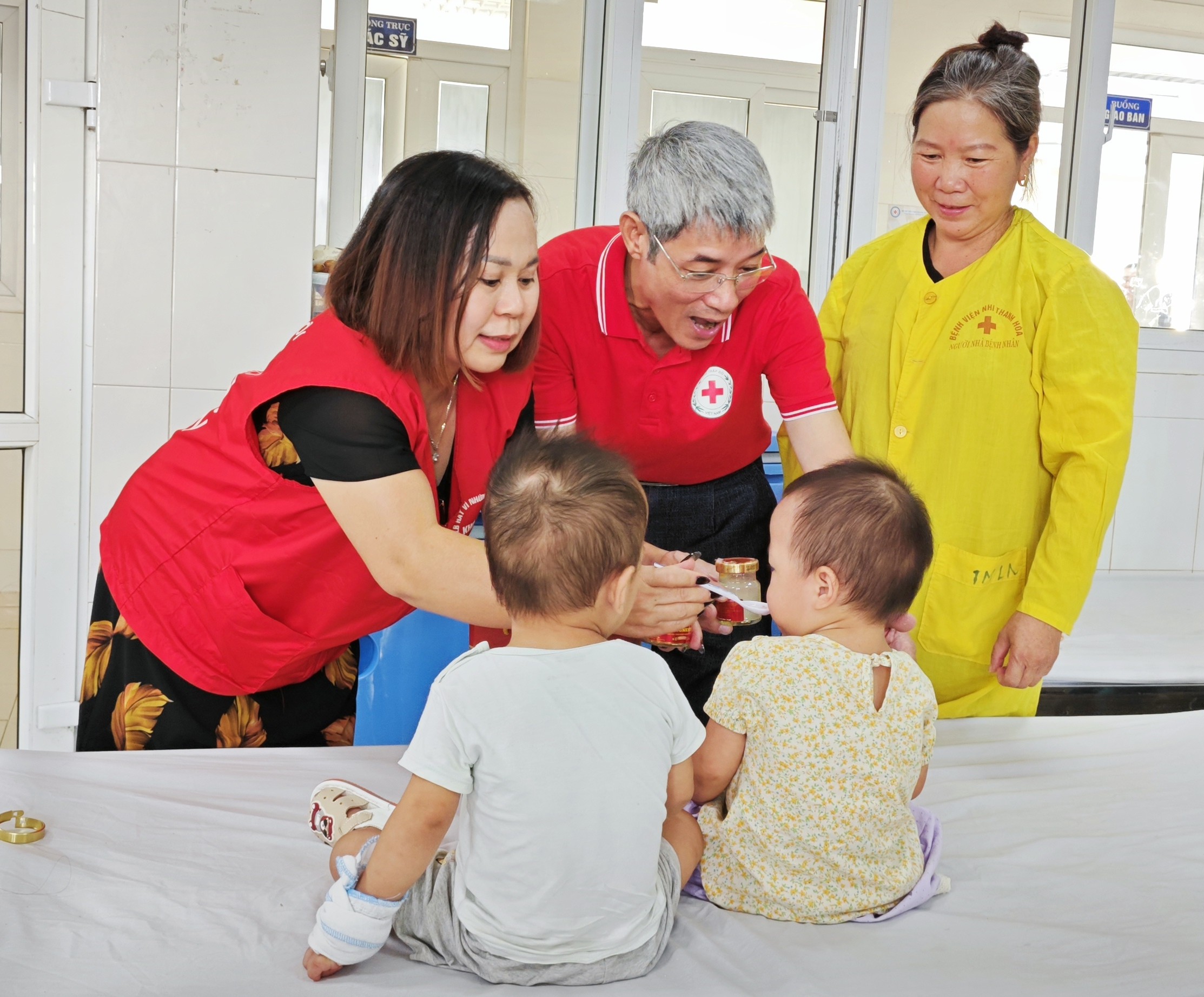 TRUNG THU - NHỮNG GIỌT NƯỚC MẮT ẤM ÁP TÌNH NGƯỜI